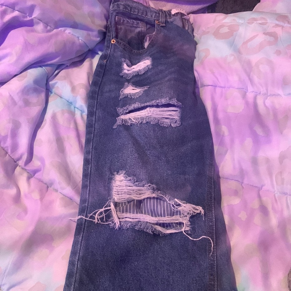 Ripped boyfriend jeans